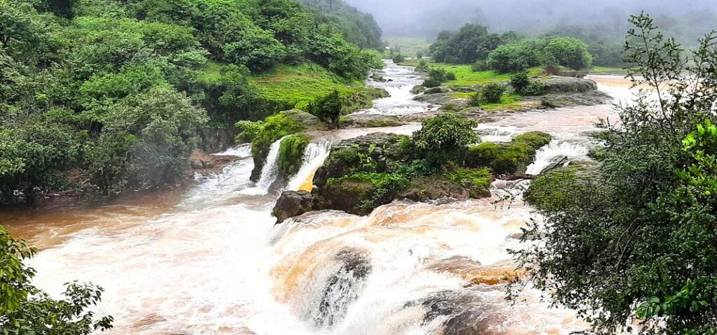 Lingmala waterfall