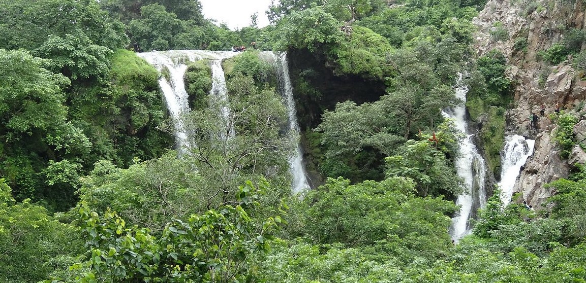hathni mata waterfalls vadodara