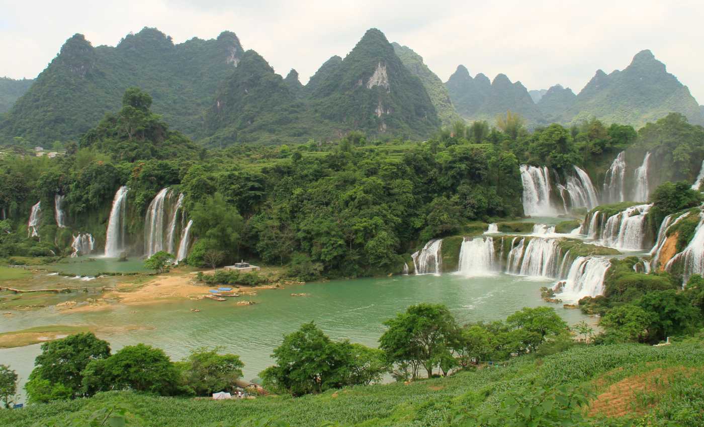 Detian Waterfall