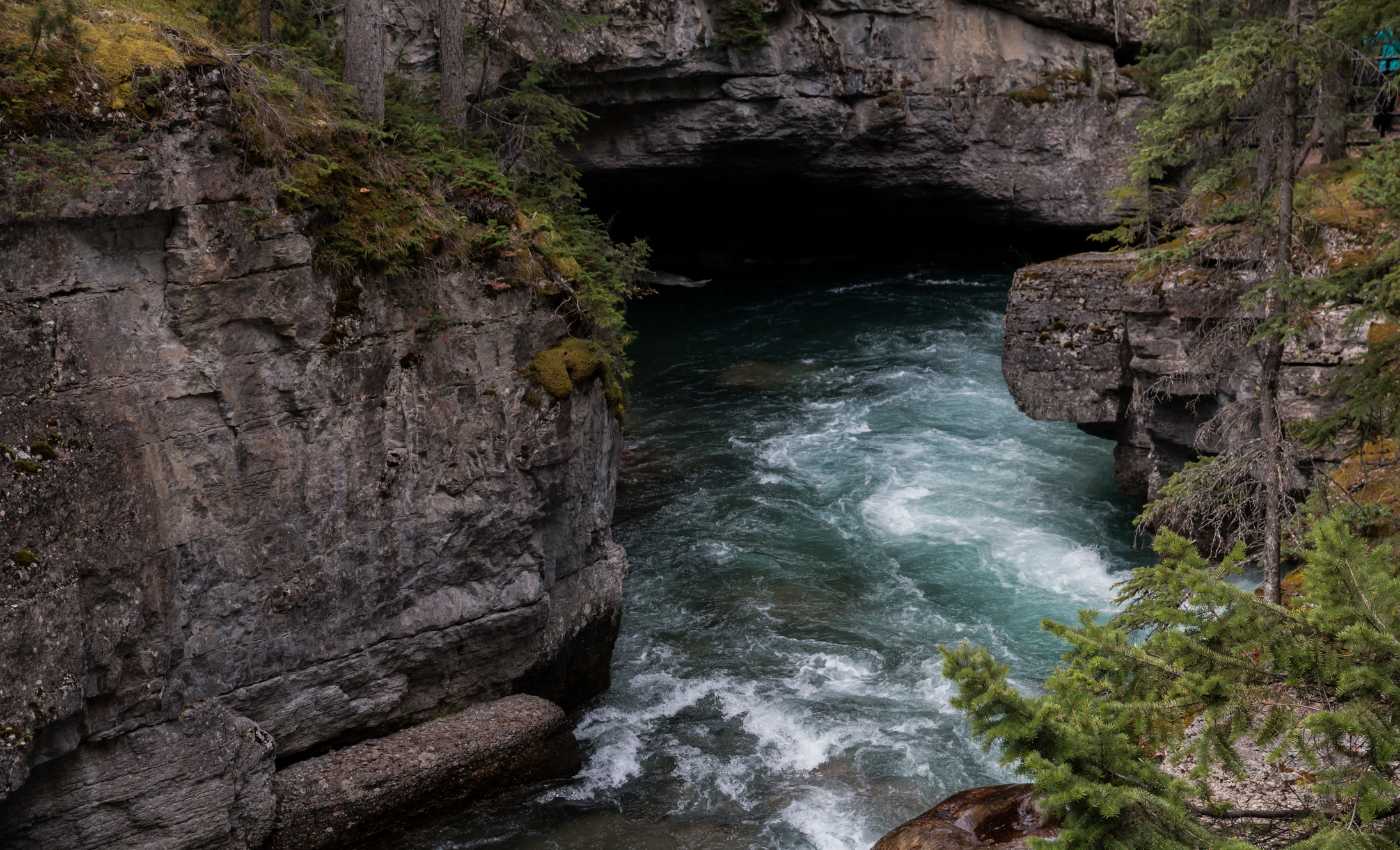 Maligne Canyon