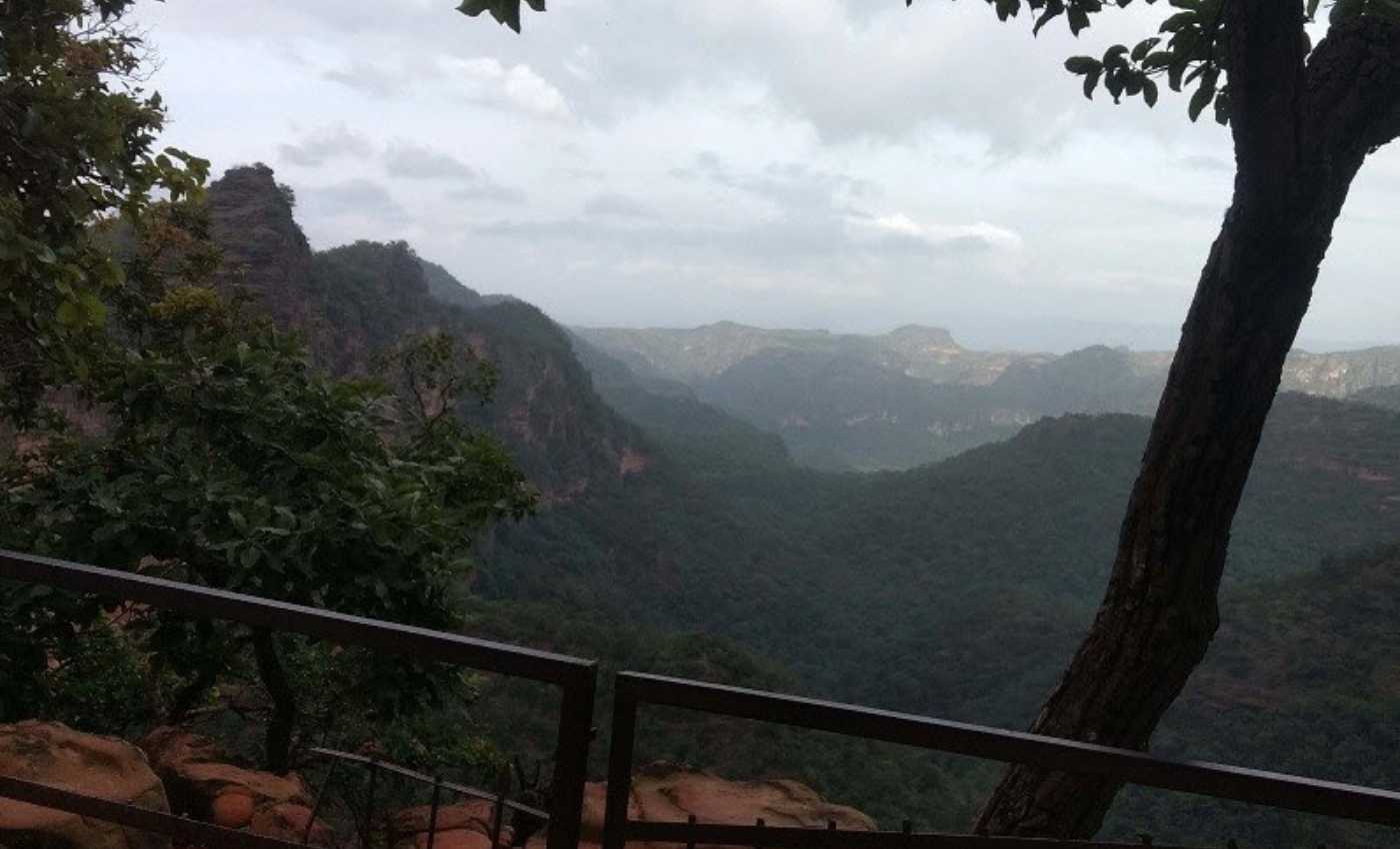 Priyadarshini Point pachmarhi