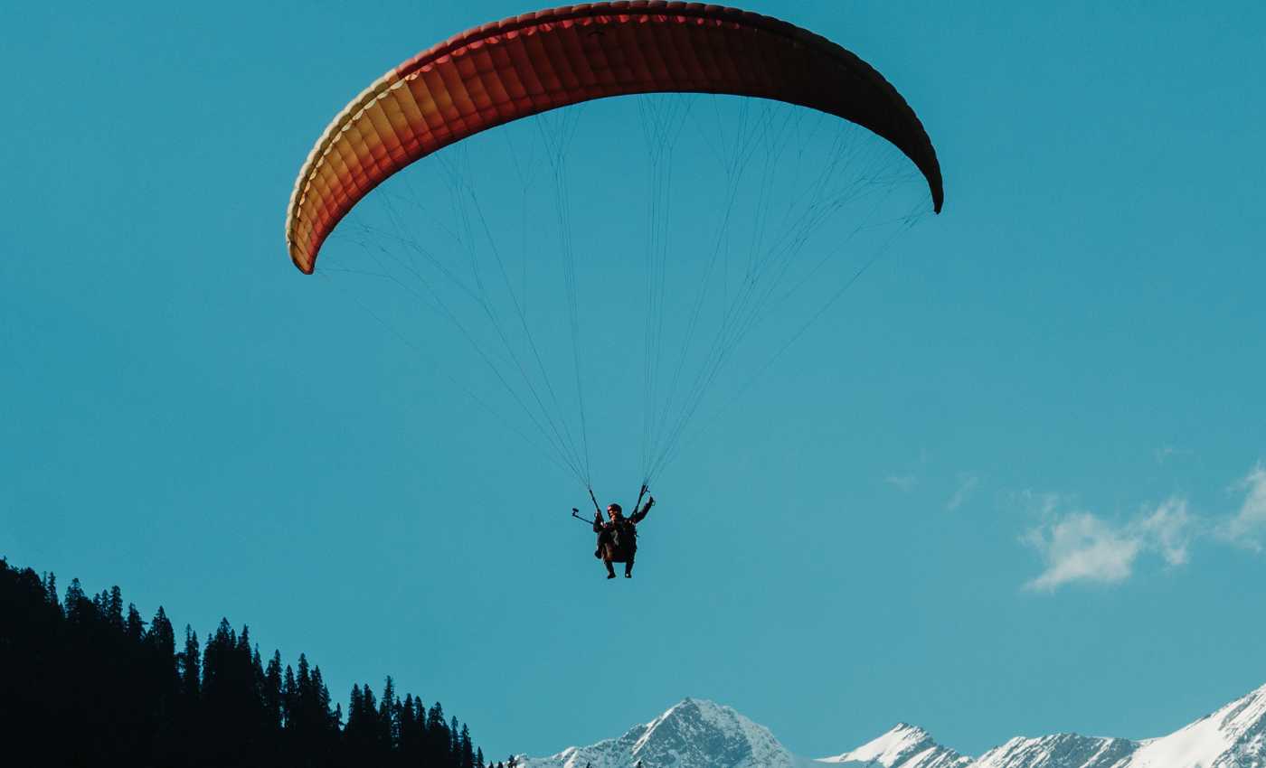 Paragliding in Manali